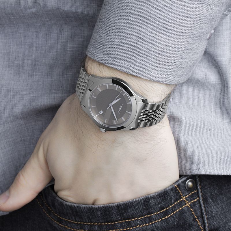 Brand: Gucci Series: G-Timeless Model: YA126406 Gender: Men's Movement: Quartz Water Resistance: 30 meters / 100 feet Features: Stainless Steel, Analog